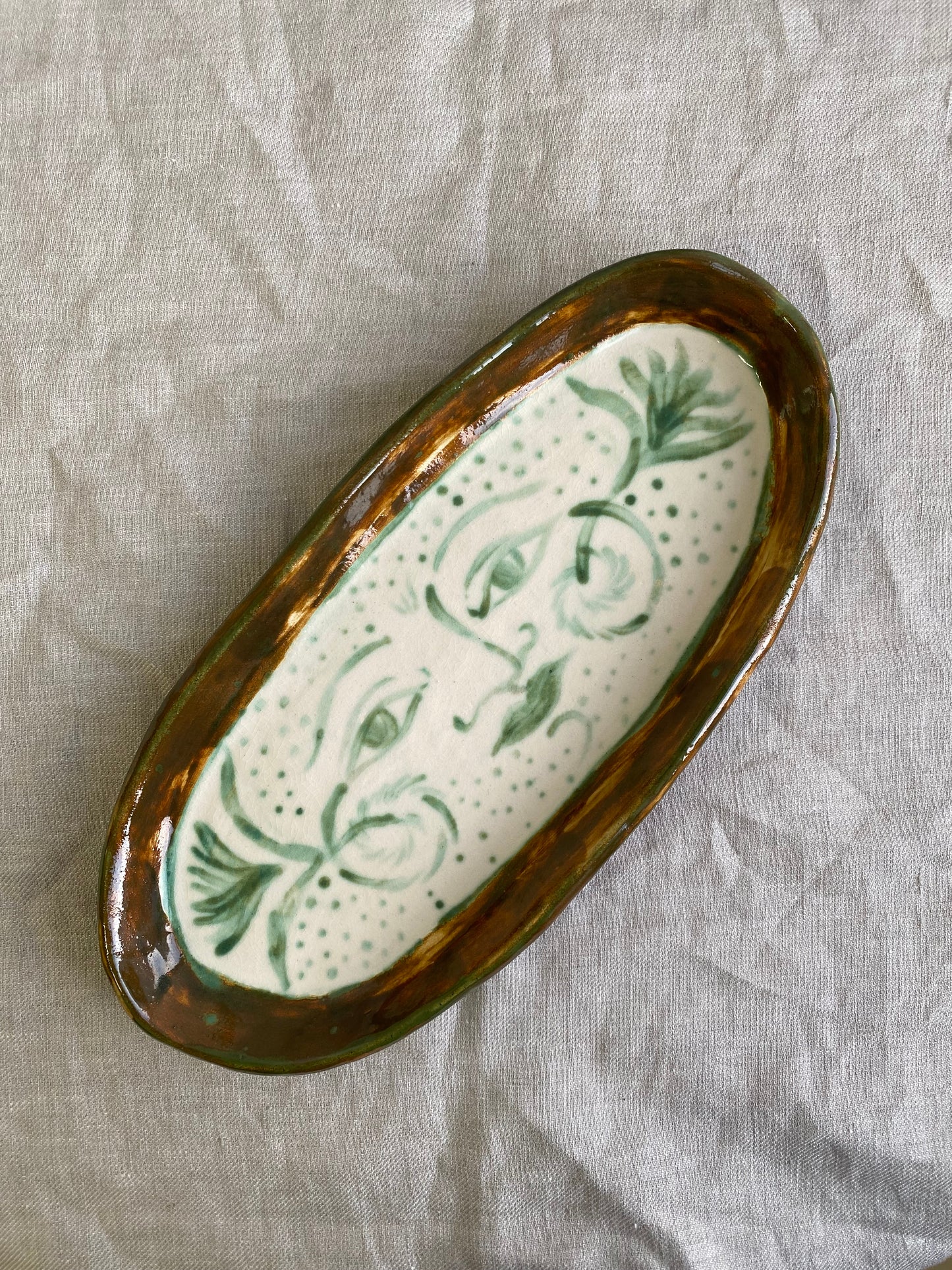 Bloom Oval Plate in Green, White and Brown