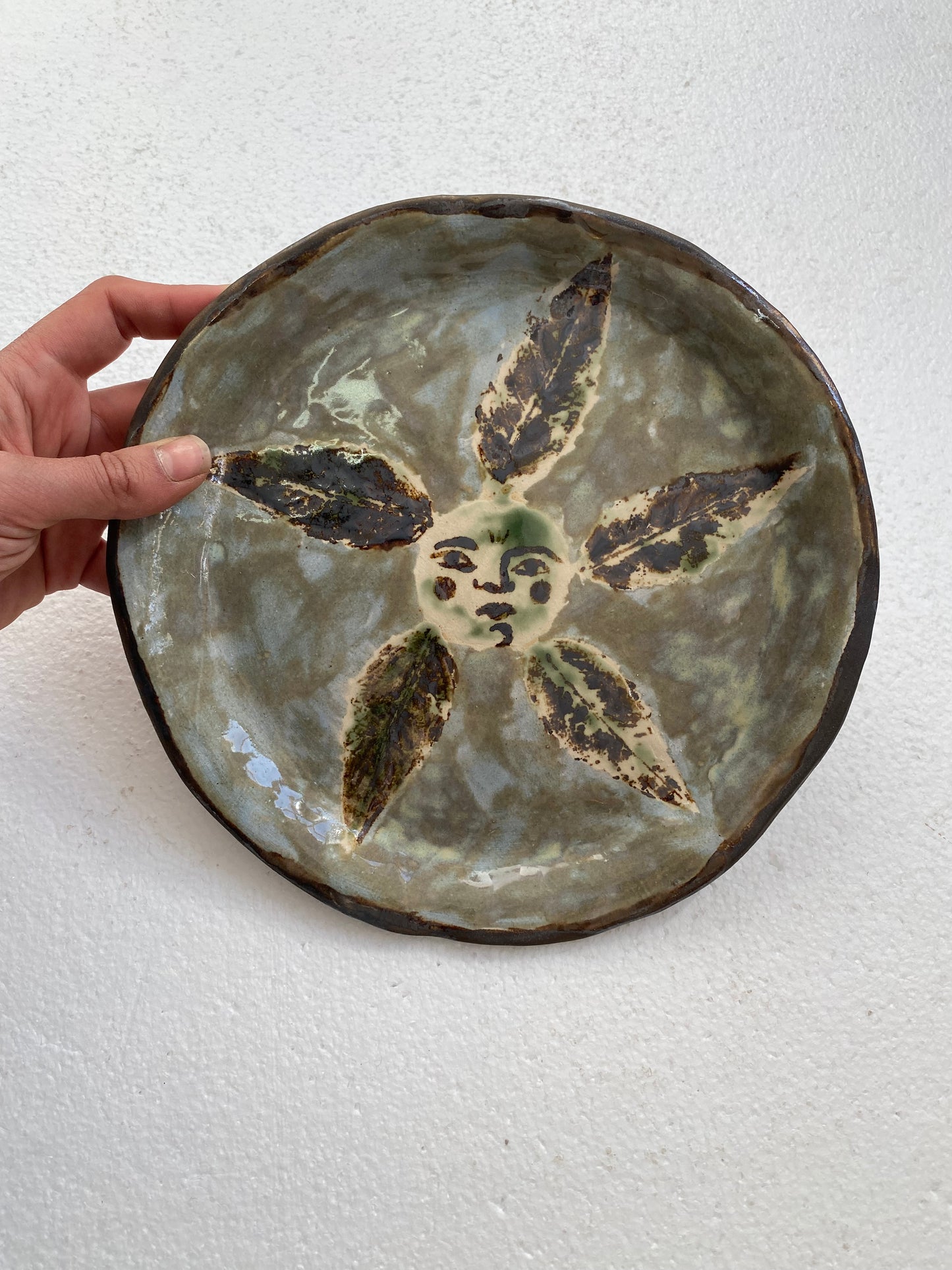 Leaf Plate in Soft Blue