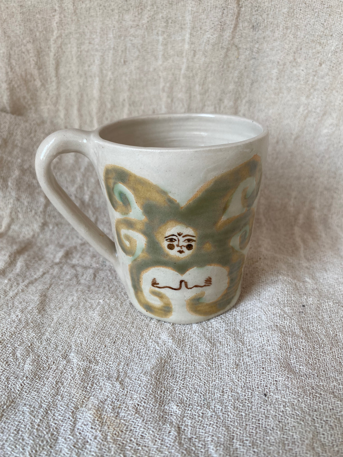 Angel Mug in Warm Green