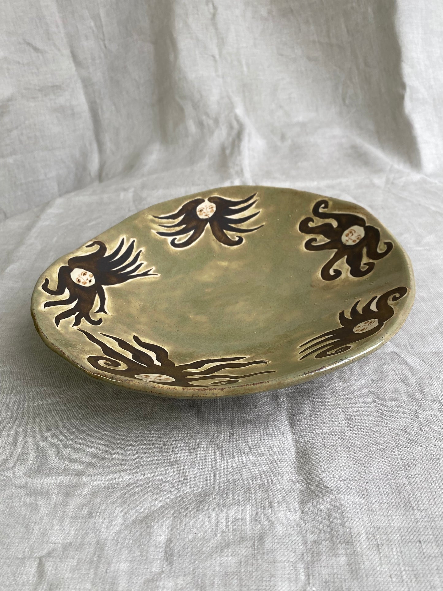 Angels Fruit Bowl in Gold and Green