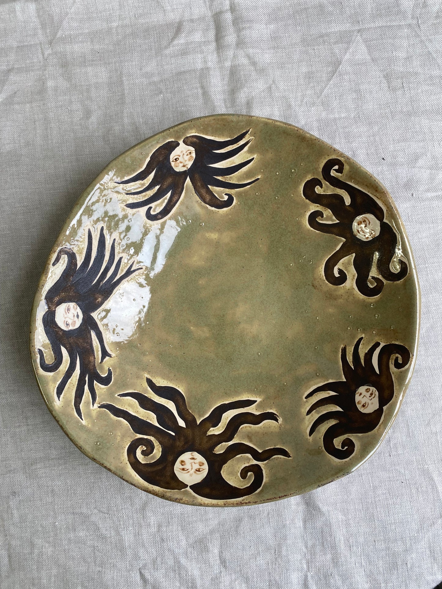 Angels Fruit Bowl in Gold and Green