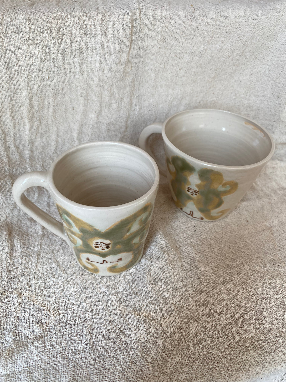 Angel Mug in Warm Green