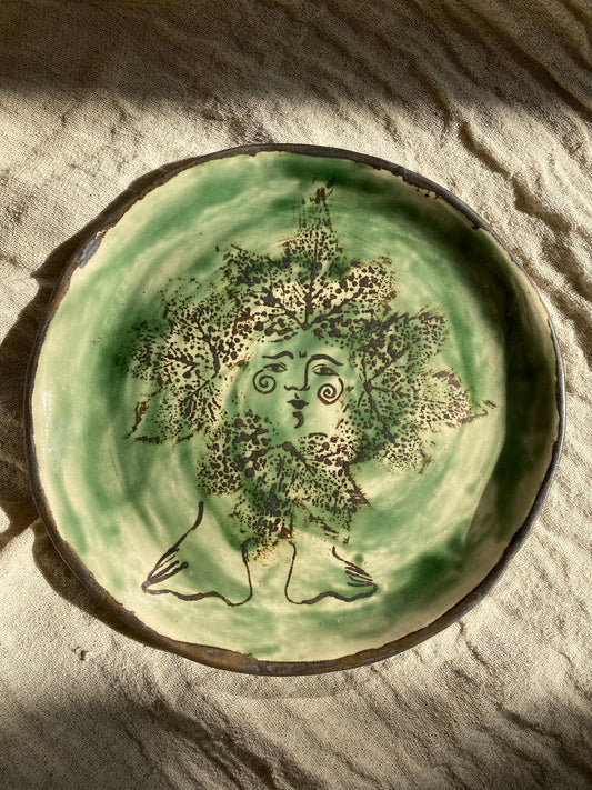 Leaf Plate in Green and Metallic Brown
