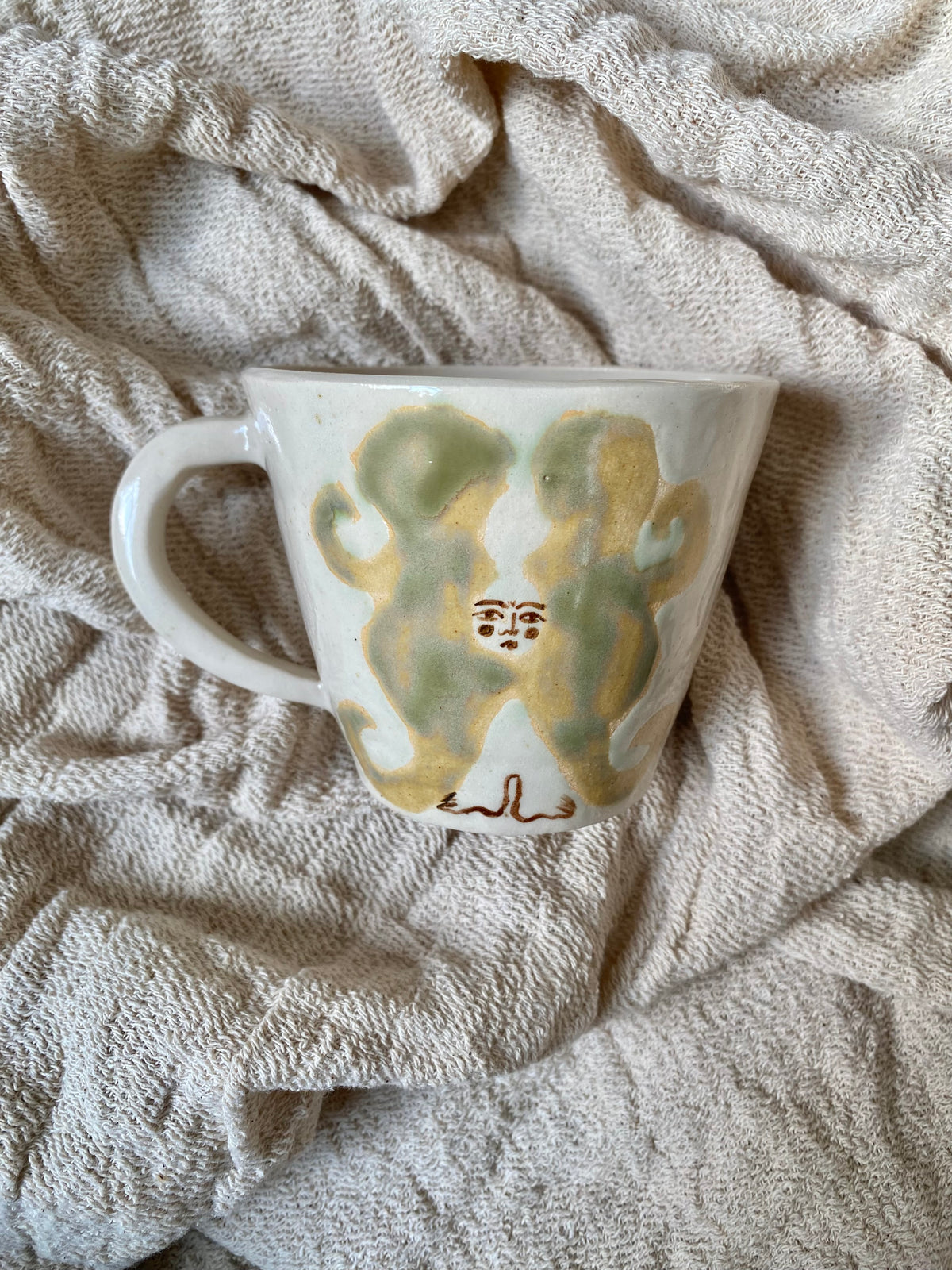 Angel Mug in Warm Green