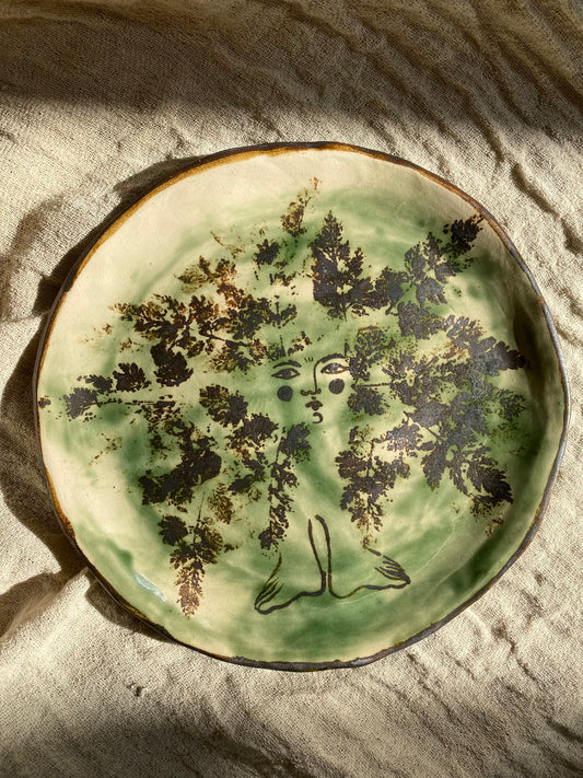 Leaf Plate in Green and Metallic Brown
