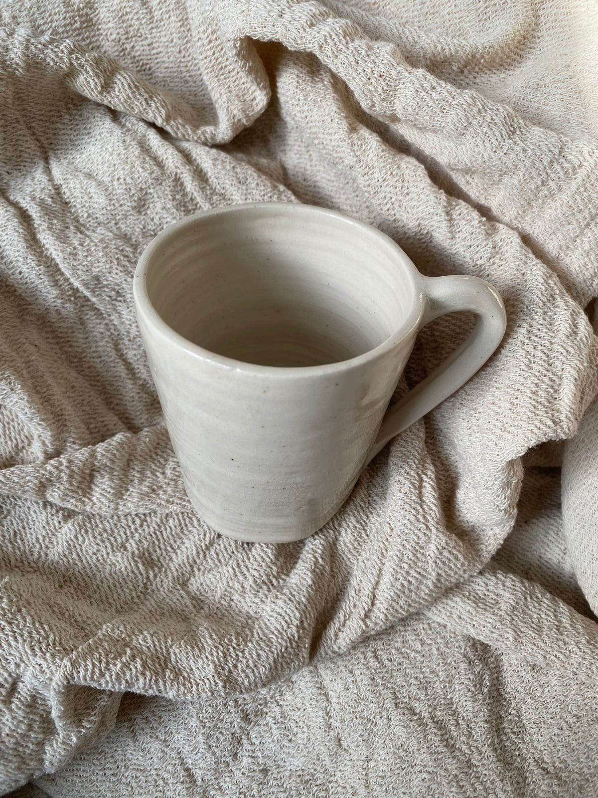 Angel Mug in Warm Green
